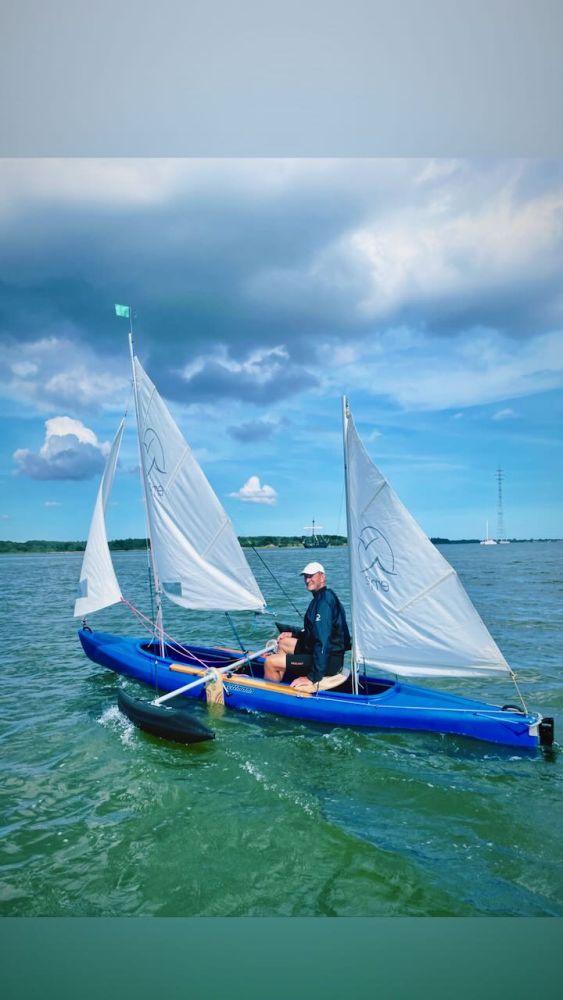 Besan und Gorßsegel auf Summerwind PE Kajak